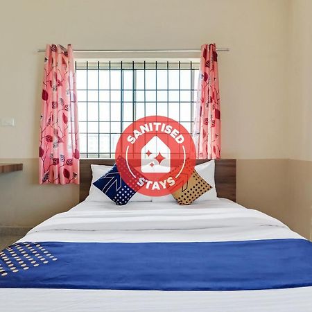 Spot On 76940 Sri Annapoorneshwari Residency Boarding & Lodging Hotell Hassan Exteriör bild