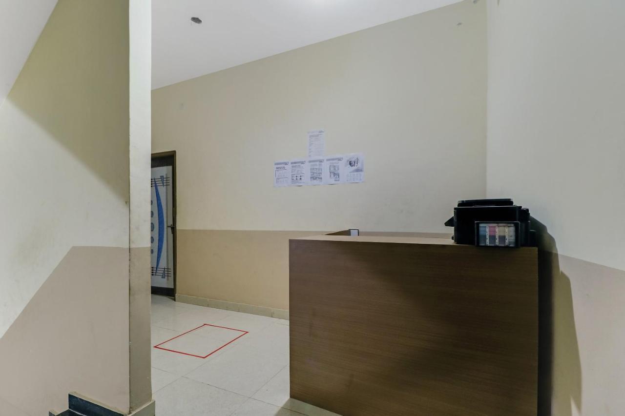 Spot On 76940 Sri Annapoorneshwari Residency Boarding & Lodging Hotell Hassan Exteriör bild